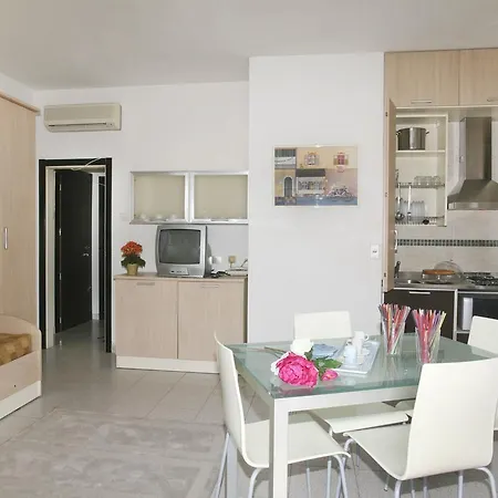 Locazione Turistica Internazionale.4 * Rimini