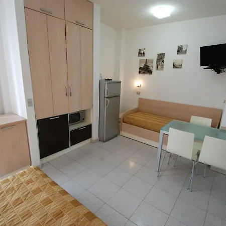 Apartment Locazione Turistica Internazionale.4 *