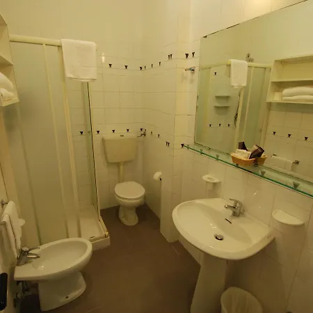 Locazione Turistica Internazionale.4 Apartman Rimini